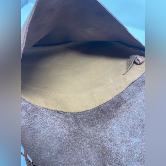 Boho Hand Made Leather and Suede Fringe Crossbody Satchel🖤 - Picture 16 of 16